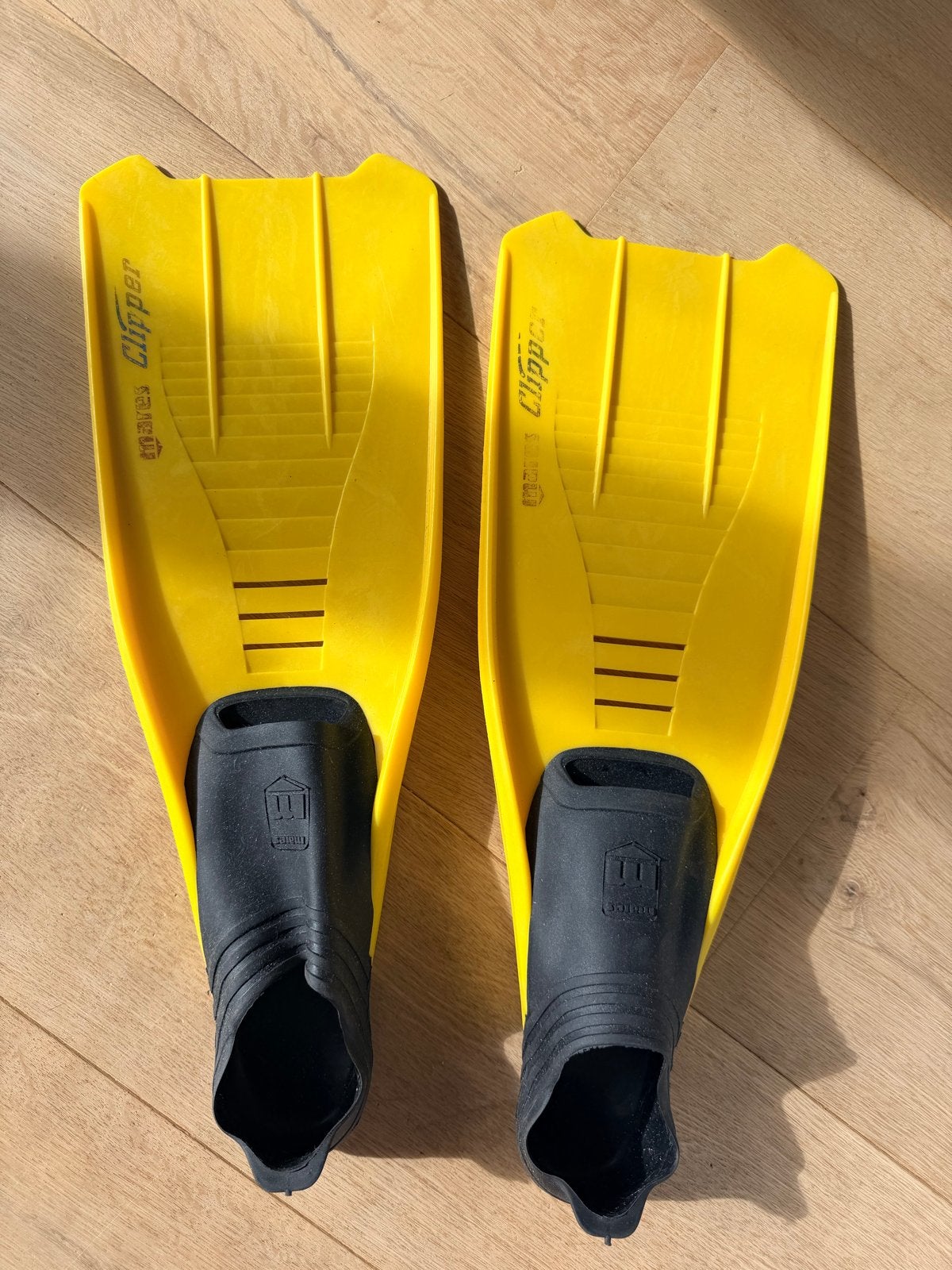 Mares Clipper Zwemvliezen - Geel maat 33/34, Ophalen of Verzenden, Gebruikt, Zwem- of Duikvliezen