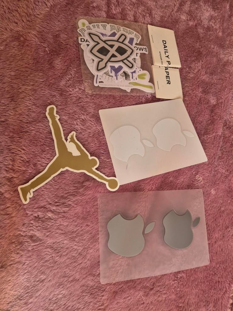 Daily Paper, Jordan en Apple Stickers, Ophalen of Verzenden, Nieuw, Stickers en Plaatjes