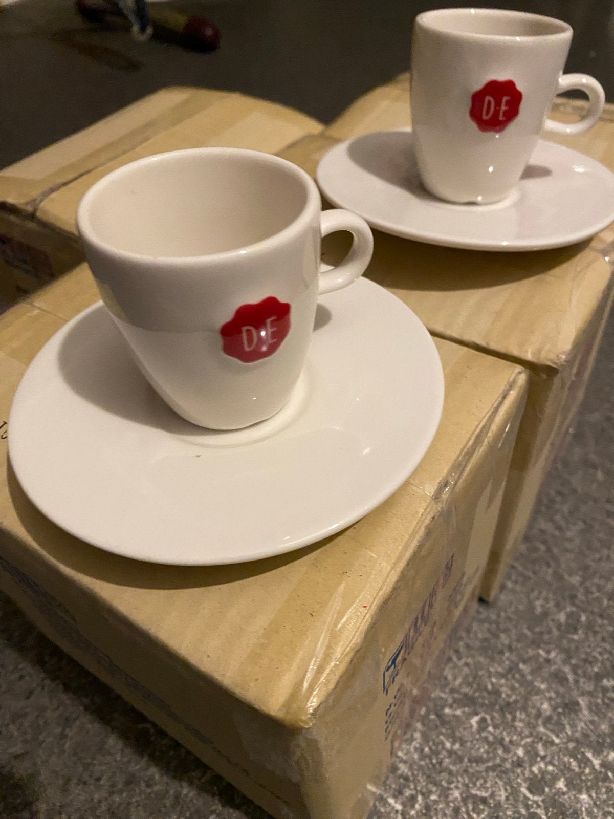 Espresso kopjes en schotels - Nieuw in doos (48 stuks), Ophalen, Nieuw, Keramiek, Kop(pen) en/of Schotel(s)