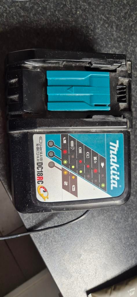 Makita DC18RC Acculader - Snel en Efficiënt Opladen, Ophalen of Verzenden, Gebruikt