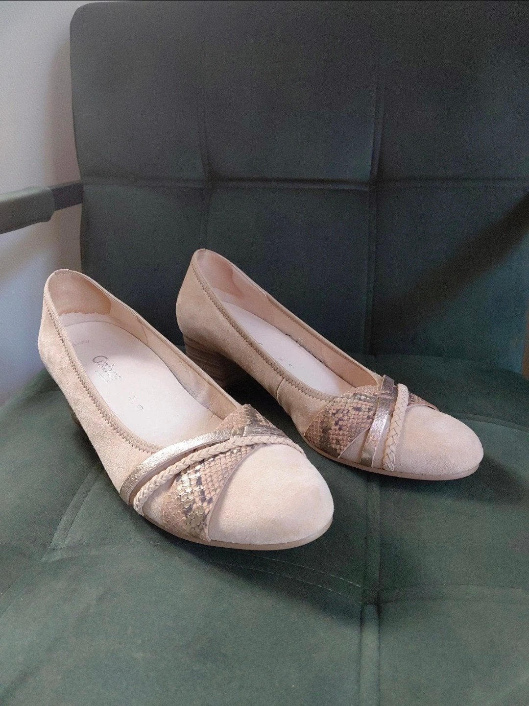 Gabor pumps met blokhak maat 44 beige, Kleding | Dames, Schoenen met lage hakken, Beige, Gabor, Ophalen of Verzenden