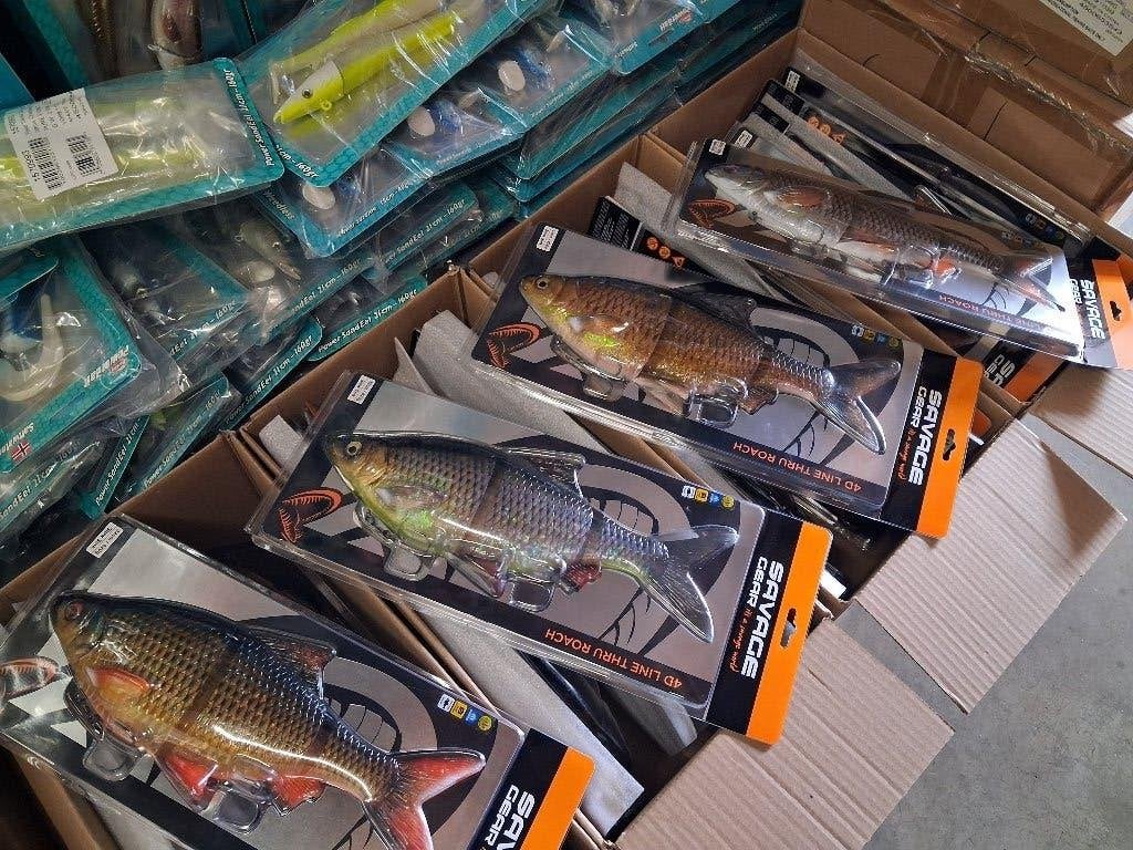 32cm/420g Savage Gear 3D Line Thru Roach....Nieuw binnen!, Watersport en Boten, Hengelsport | Roofvissen, Tinstraat, Savage Gear