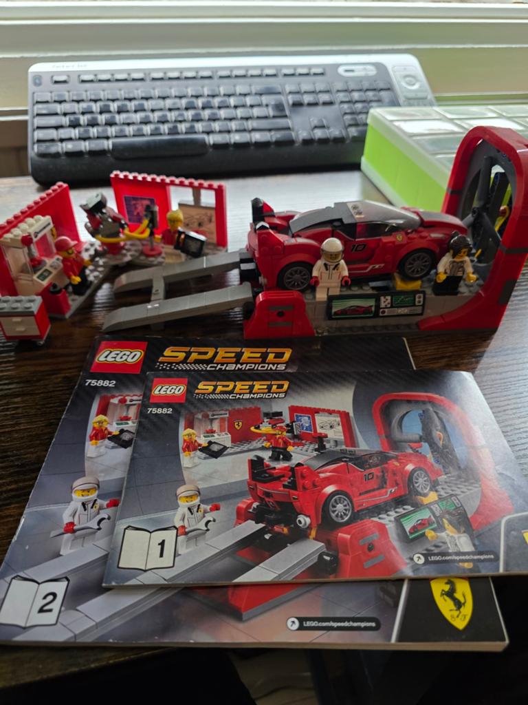 LEGO Speed Champions Ferrari FXX K & Ontwikkelingscentrum, Kinderen en Baby's, Speelgoed | Duplo en Lego, Zo goed als nieuw, Lego