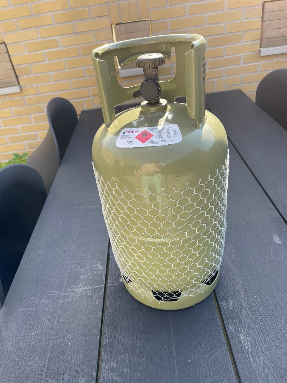 Groene propaan gasfles, Ophalen, Gebruikt