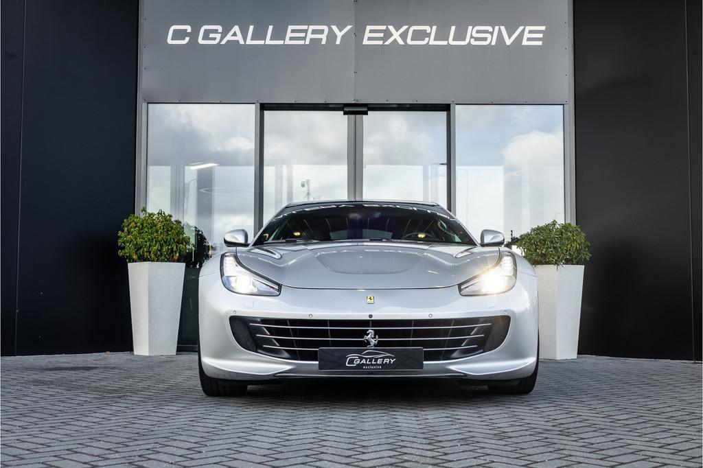 Ferrari GTC4Lusso T 3.9 V8 - Panorama | Passenger Display |, Automaat, Achterwielaandrijving, Leder, 3855 cc