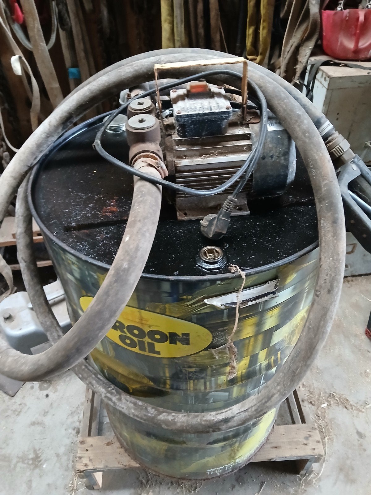 Diesel pomp  vatpomp, Ophalen