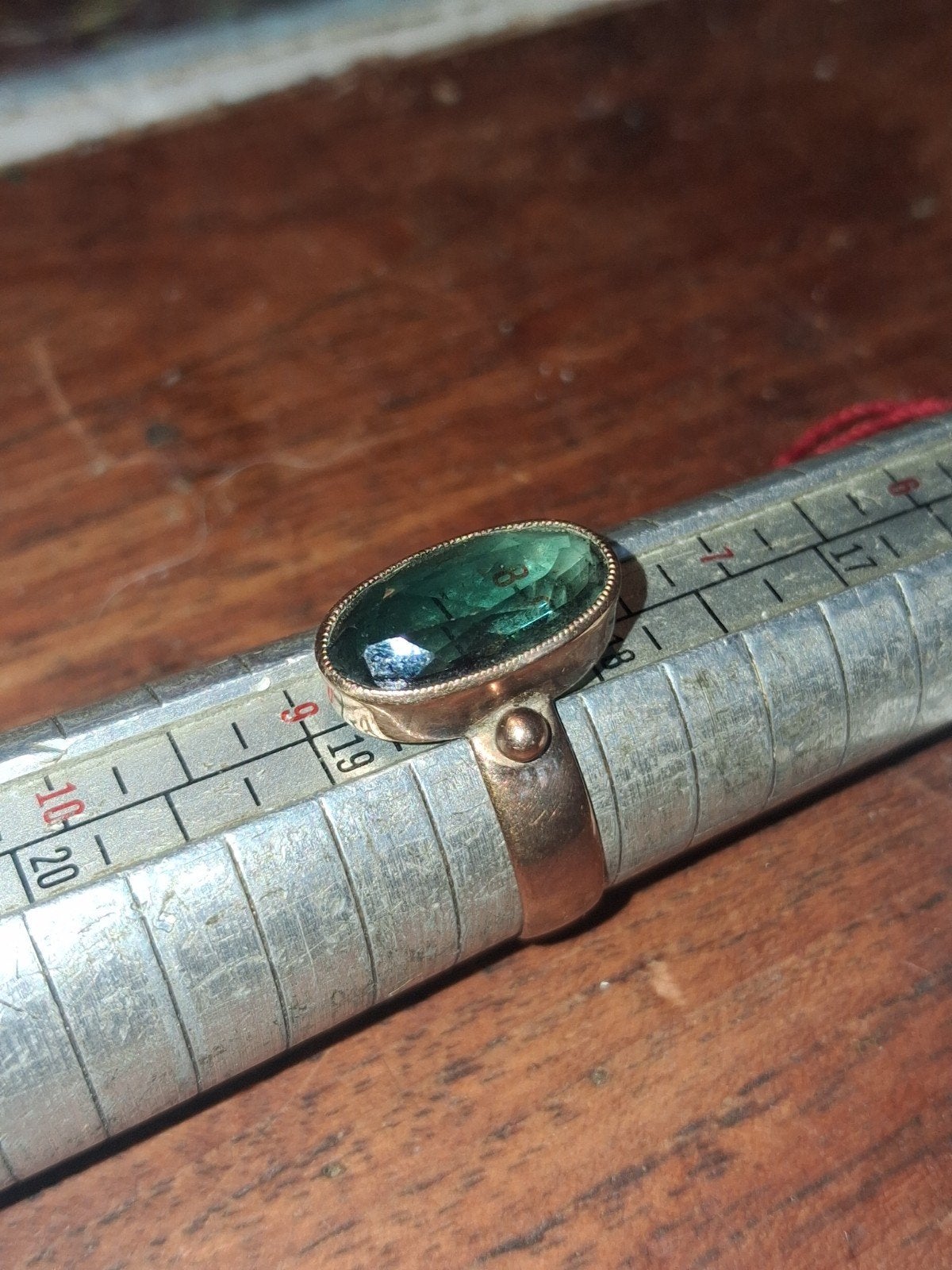585 14kt Damesring met blauw Groene Toermalijn Steen, 18 tot 19, Gebruikt, Verzenden, Met edelsteen