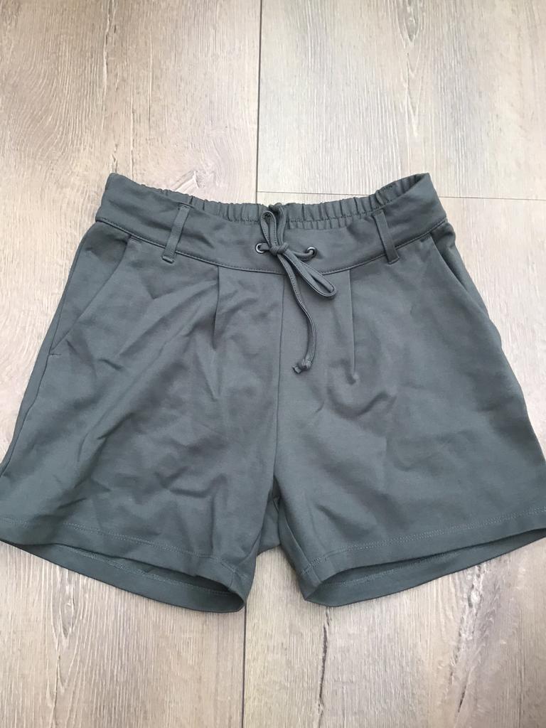 Broek kort S olijf groen NIEUW, Ophalen of Verzenden, Zo goed als nieuw, Groen