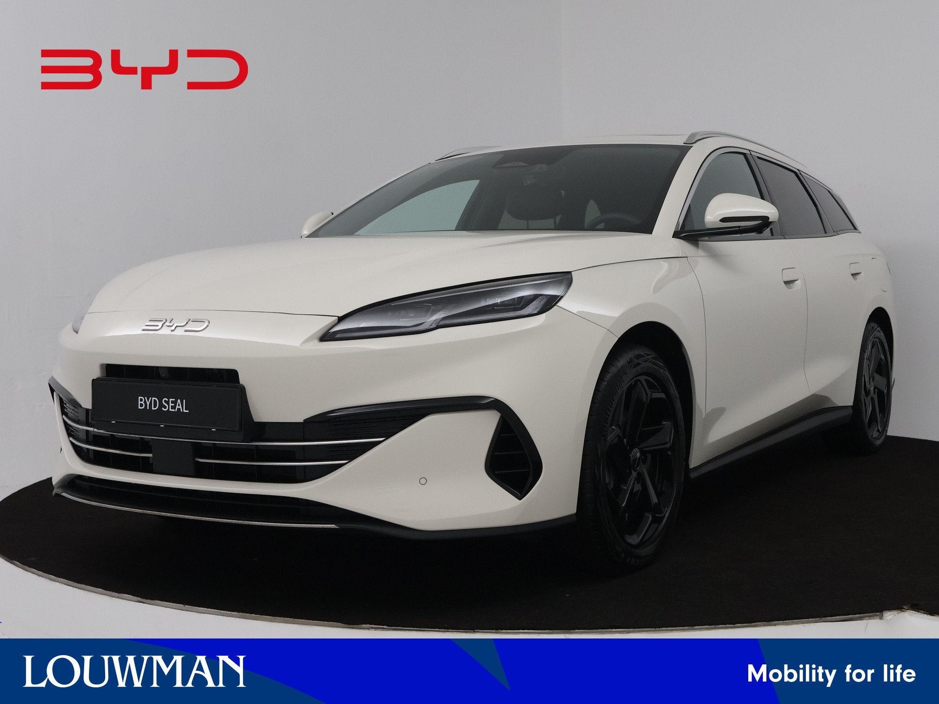 BYD SEAL 6 Touring 1.5 DM-i Comfort | Inclusief € 4000,- A, Auto's, Automatische klimaatregeling, 1498 cc, Zwart, 4 cilinders