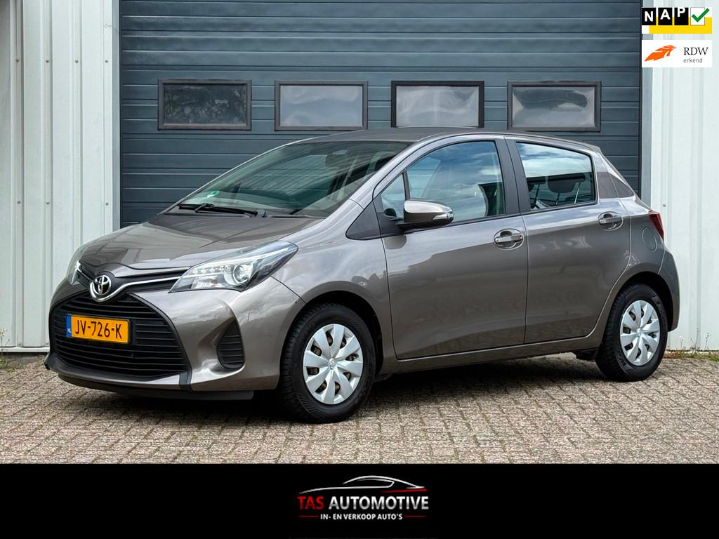 Toyota Yaris 1.3 VVT-i Now AIRCO / NIEUWE APK / NAP, 1005 kg, Euro 6, 4 cilinders, Start-stop-systeem