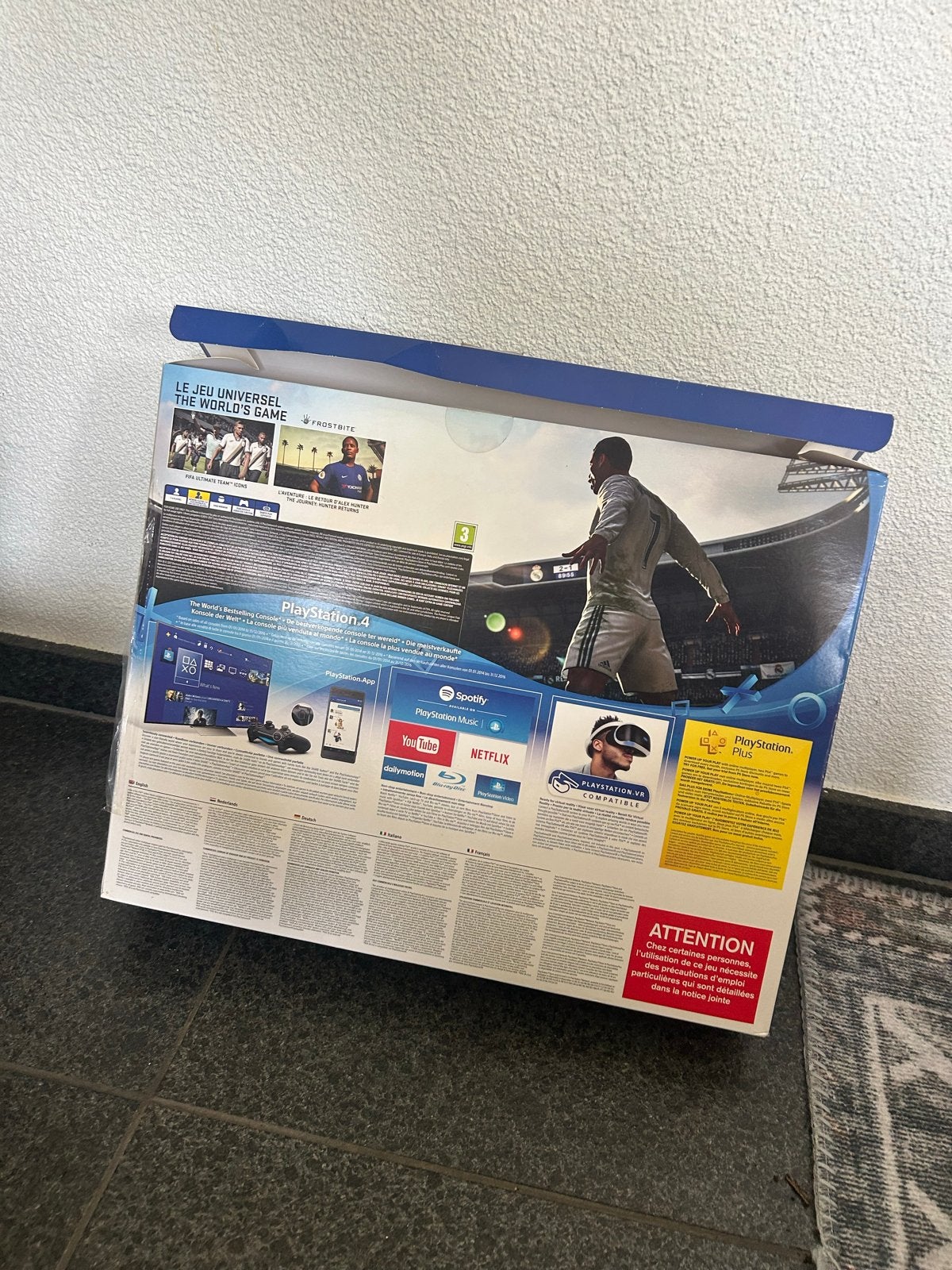 PS4 Slim in uitstekende staat met originele doos, Ophalen, Zo goed als nieuw, Zonder controller, Slim