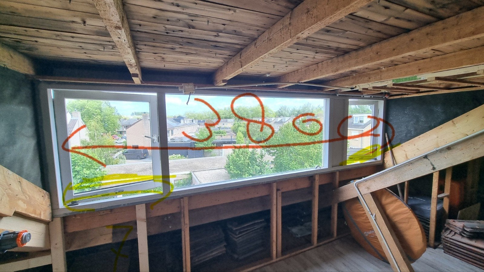 Groot Dakraam met Dubbelglas - Ideaal voor Zolder, Doe-het-zelf en Verbouw, Kozijnen en Schuifpuien, Ophalen, Gebruikt, Dakkapel