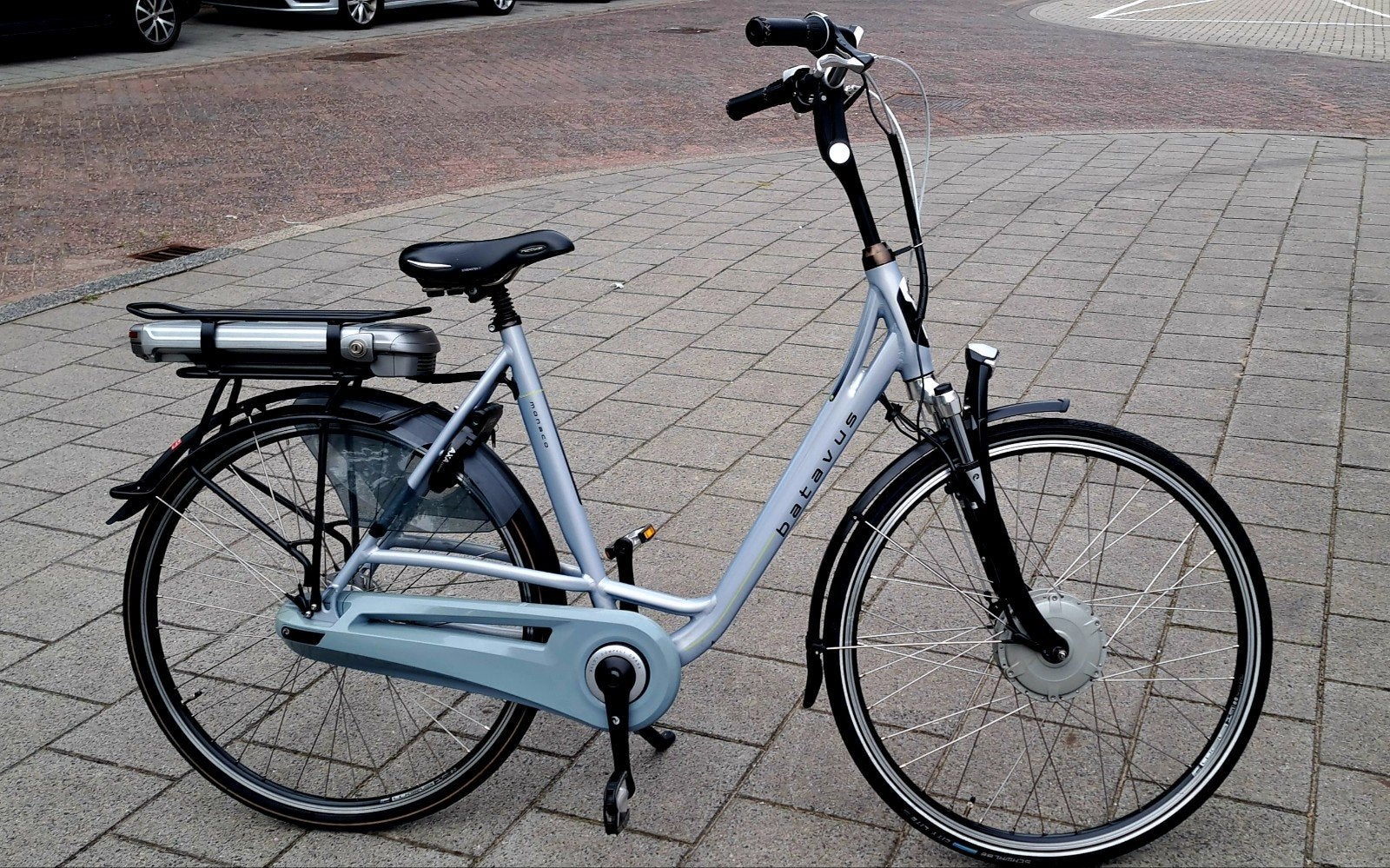 BIJNA NIEUW Batavus Elektrische fiets 28"7V 5X Ondersteuning, Fietsen en Brommers, Ophalen, Batavus, Zo goed als nieuw, 50 km per accu of meer