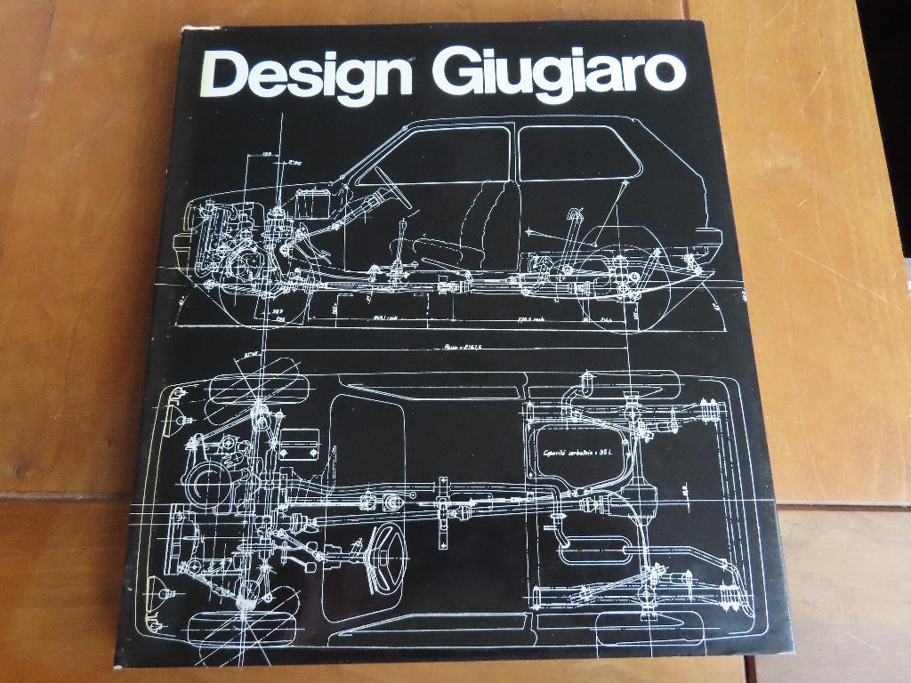 Boek "Design Giugiaro, de vorm van de automobiel" 1980, Ophalen of Verzenden, Zo goed als nieuw, Overige merken