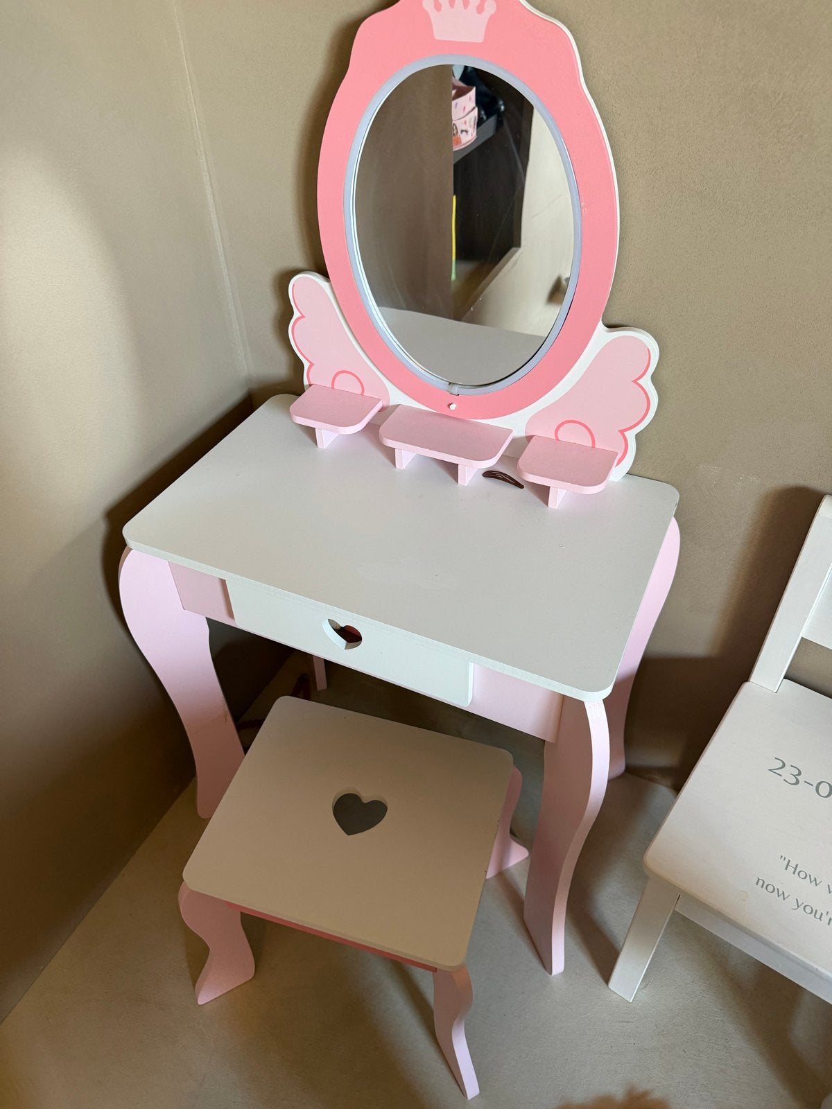 Roze make-up tafel met LED-verlichting en krukje, Ophalen, Minder dan 50 cm, Zo goed als nieuw, Minder dan 100 cm