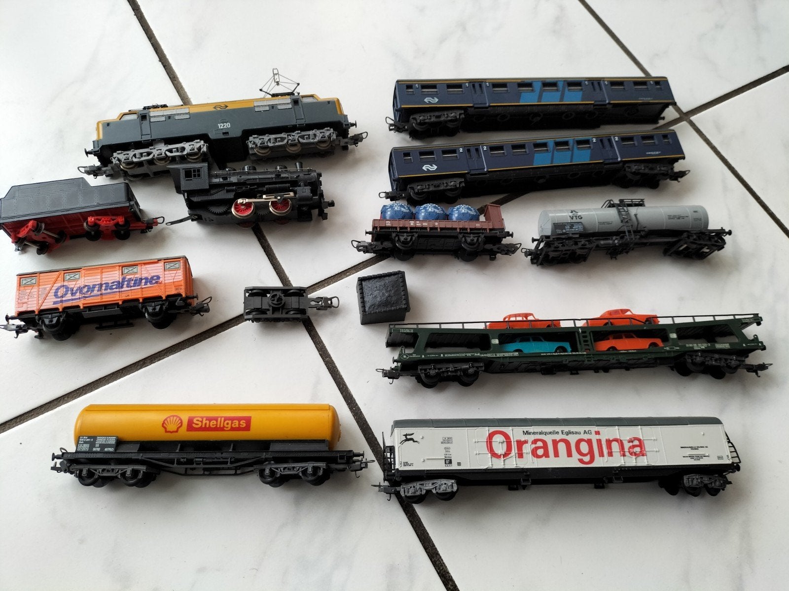 Verzameling modeltreinen, rails en gebouwen, Ophalen, Gebruikt, Gelijkstroom, Fleischmann