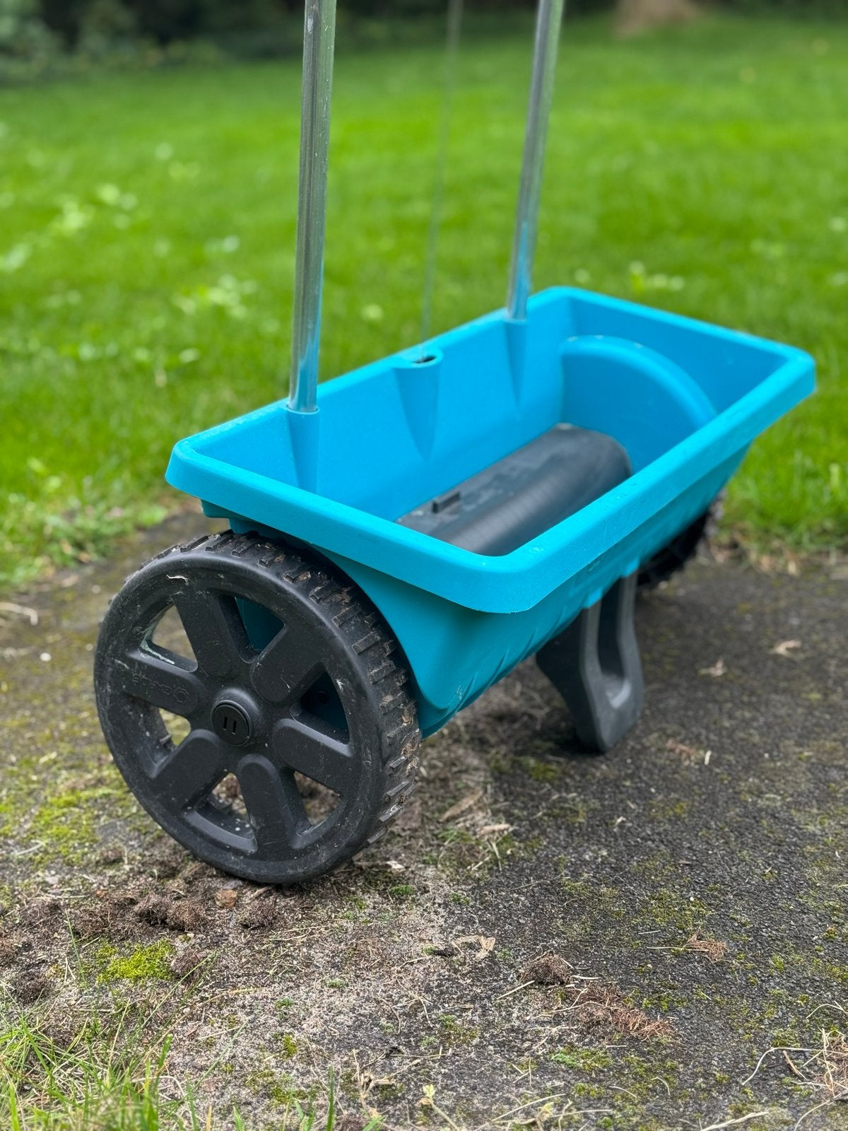 Gardena Strooiwagen L - Mest en graszaad strooien, Ophalen, Zo goed als nieuw