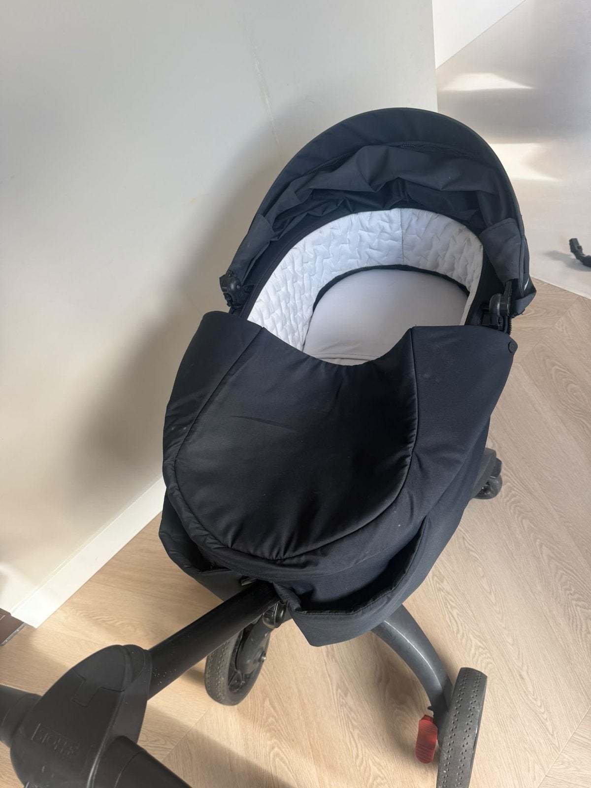 Foto 4 van Stokke Xplory X 2021 2-in-1 Kinderwagen (reiswieg en zitje)