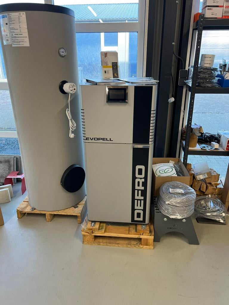 Defro pellet cv 12kw nieuw, Doe-het-zelf en Verbouw, Minder dan 20 liter, Boiler, Ophalen of Verzenden, Minder dan 3 jaar oud