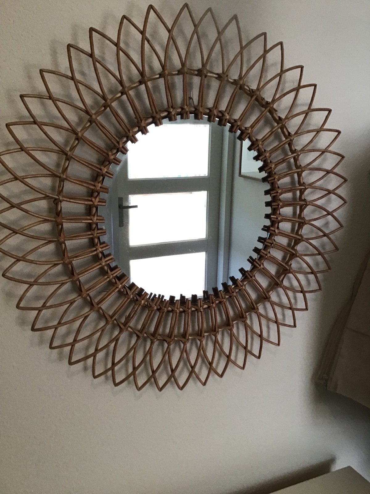 Rotan spiegel van Xenos, zonnespiegel, Ophalen, Rond, Zo goed als nieuw, Minder dan 100 cm