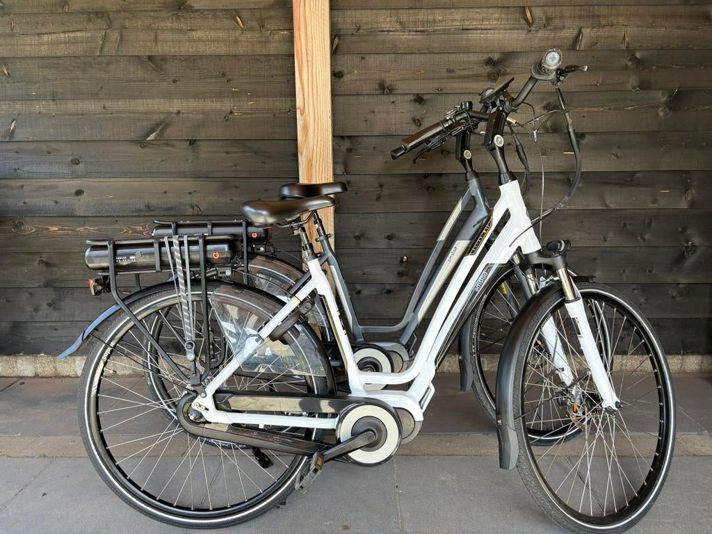 Set zeer nette Amslod elektrische damesfietsen. Nieuwstaat, 53 tot 56 cm, Versnellingen, Zo goed als nieuw, Ophalen
