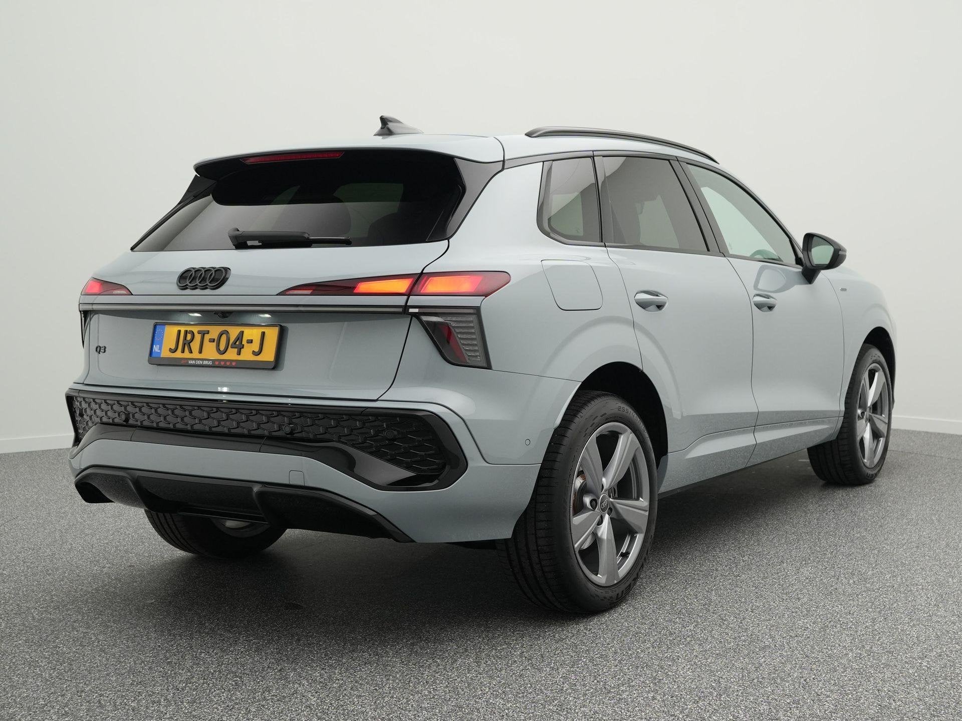 Audi Q3 S-Line 1.5 e-hybrid 272 PK | LED | Achteruitrijcamer, Auto's, 1800 kg, 4 cilinders, 150 min, 26 kWh