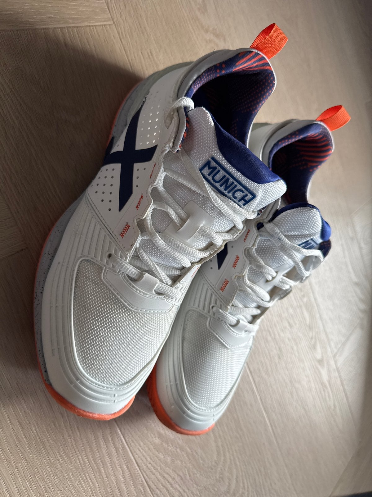 Munich Atomik Padel Schoenen - Maat 42, Ophalen of Verzenden, Zo goed als nieuw