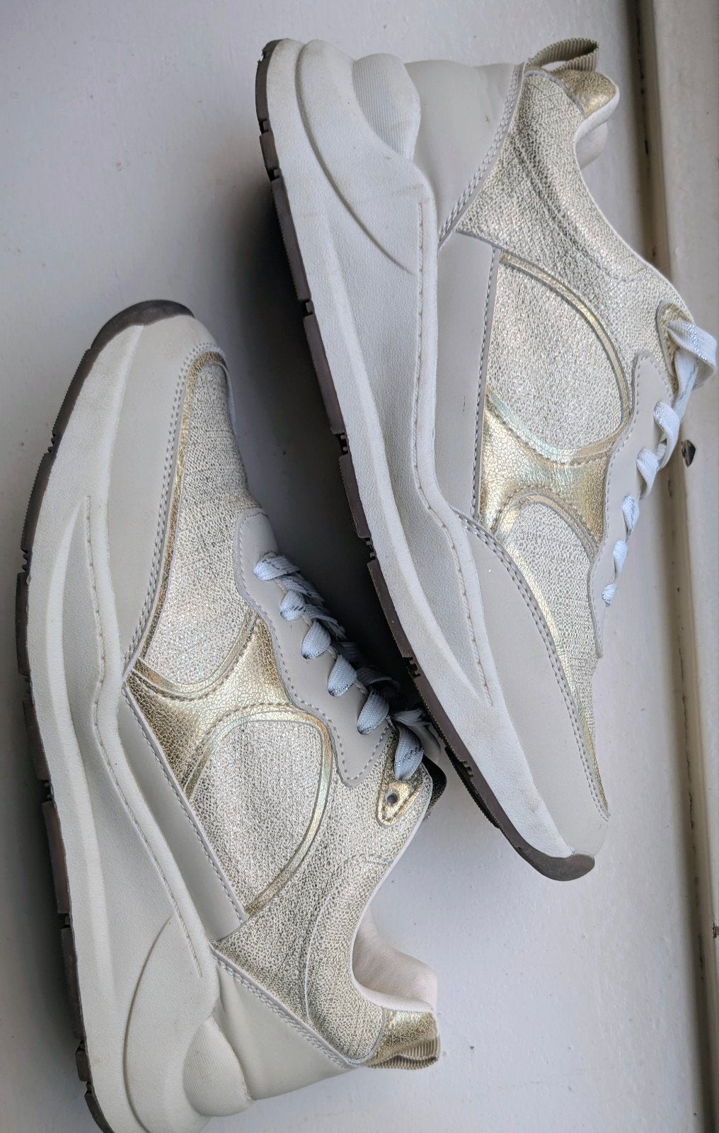 Beige Gouden Sneakers Maat 41, Overige kleuren, Ophalen of Verzenden, Sneakers of Gympen, Zo goed als nieuw