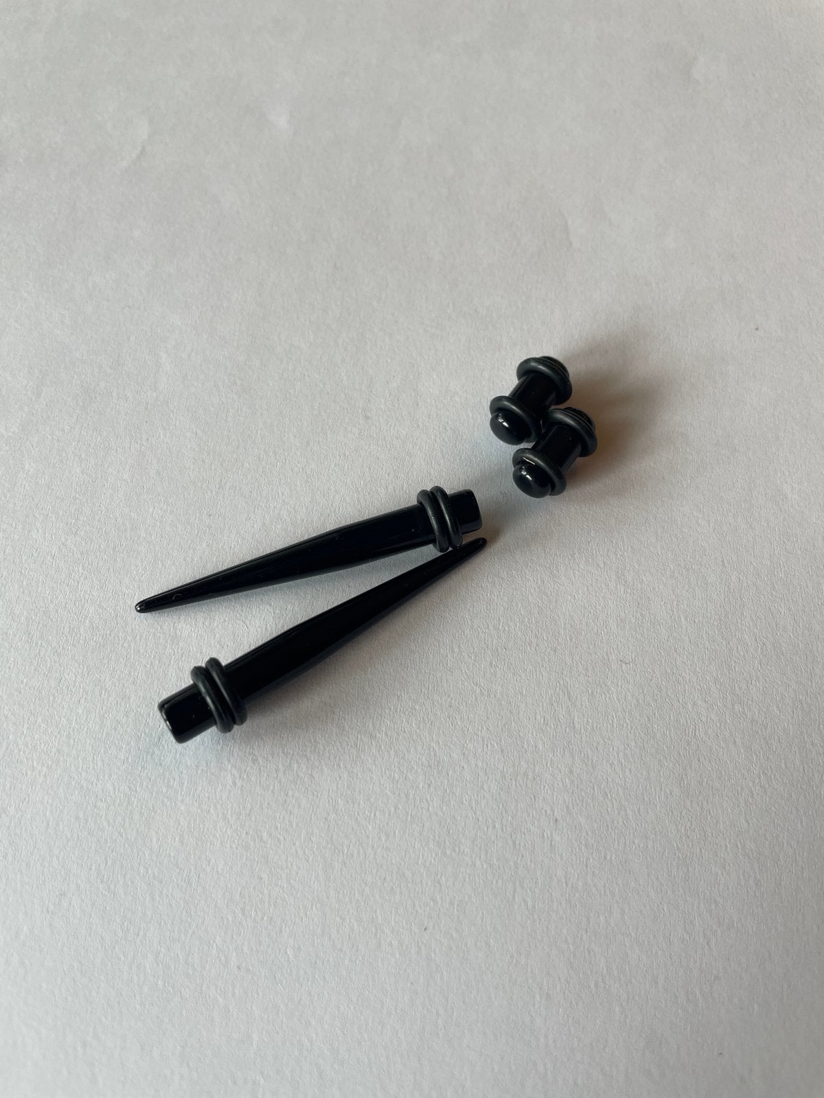 5 mm Stretch Set: 2 Stretchers & 2 Plugs, Ophalen of Verzenden, Nieuw, Overige materialen, Oor- of Traguspiercing