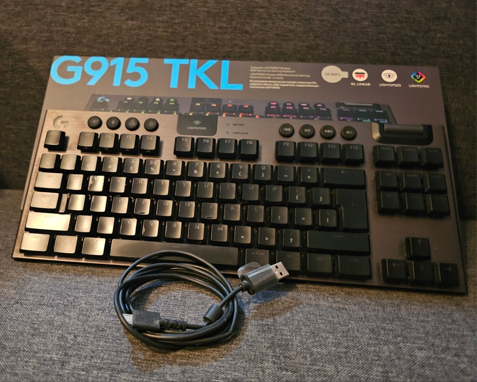 Logitech G915 TKL Lightspeed (Linear) Gaming Toetsenbord, Gebruikt, Logitech, Ophalen of Verzenden, Draadloos