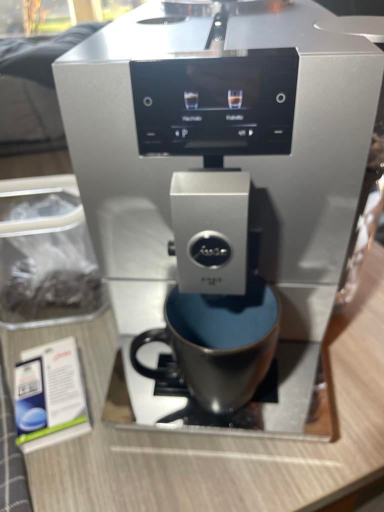 Jura Ena 8 zilver aangeboden, Ophalen, Gebruikt, Koffiemachine, Koffiebonen