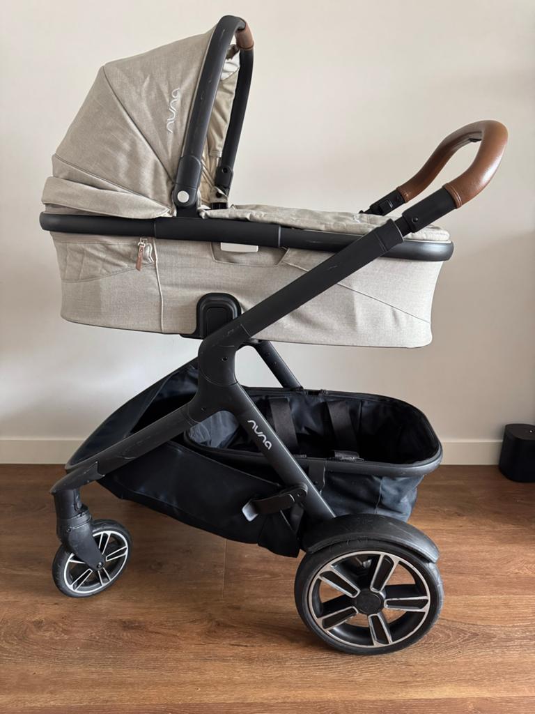 Nuna Demi Grow kinderwagen complete set hazelwood, Kinderen en Baby's, Kinderwagens en Combinaties, Zo goed als nieuw, Ophalen