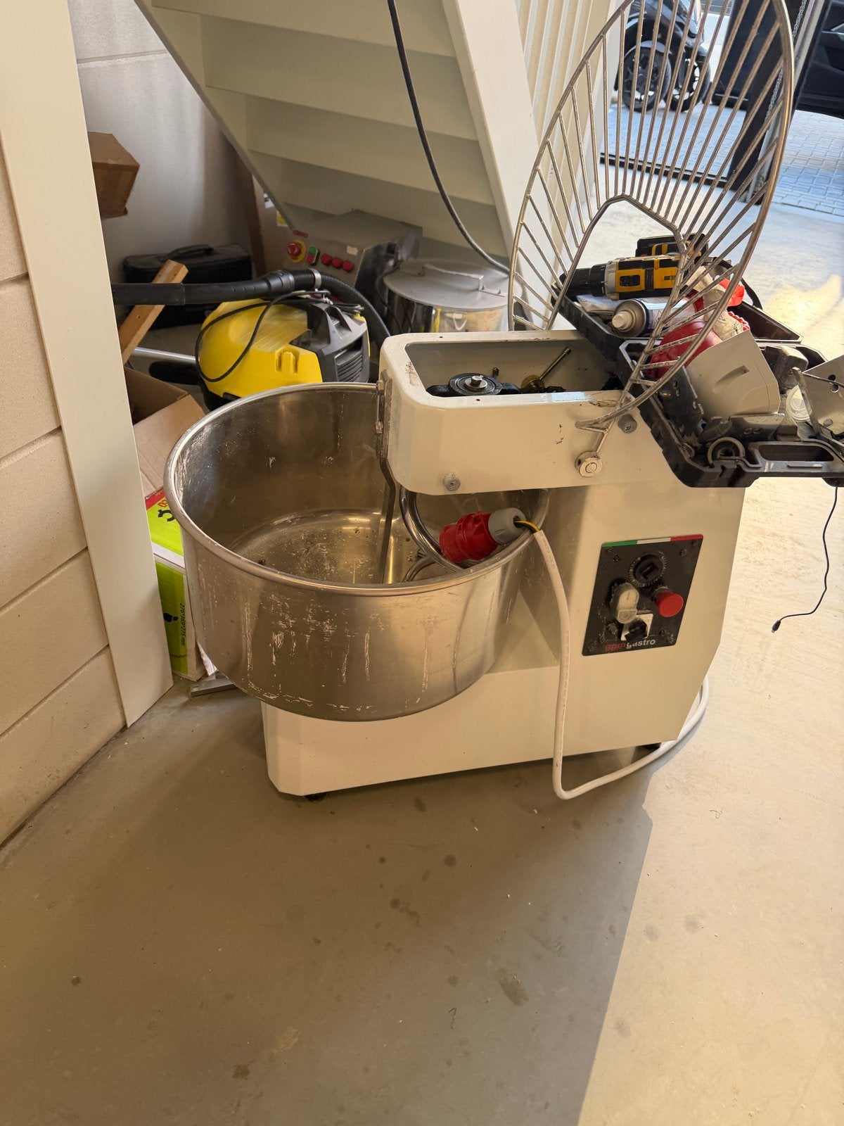 Spiraalkneder / Deegkneedmachine 53L / 44kg - 400V, Ophalen of Verzenden, Gebruikt, Bakkerij en Slagerij