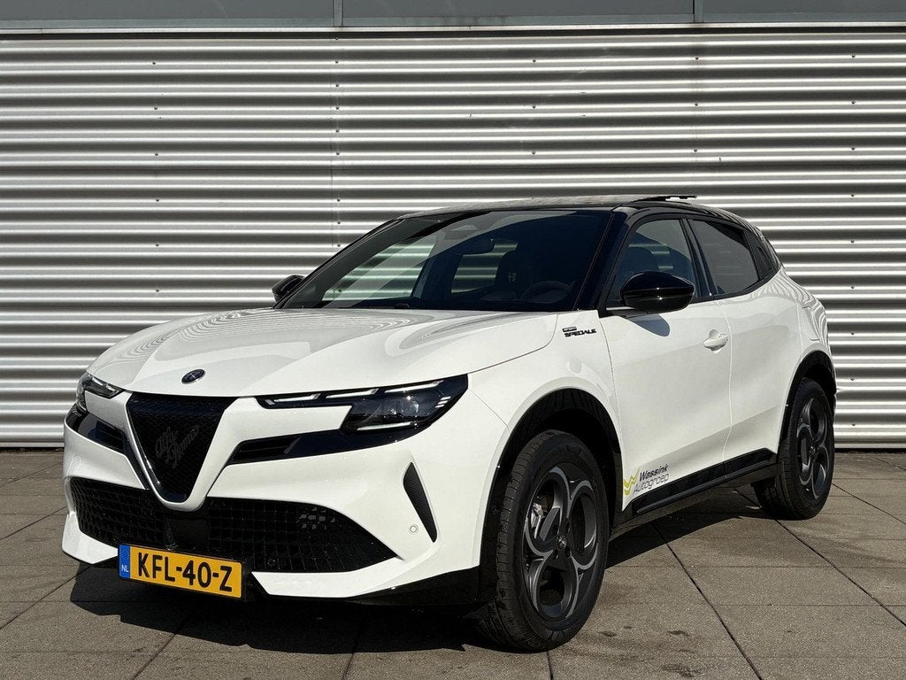 Alfa Romeo Junior 1.2 Turbo Hybrid Ibrida Sport Speciale | S, Auto's, Alfa Romeo, Bedrijf, Te koop, Junior, ABS, Adaptive Cruise Control