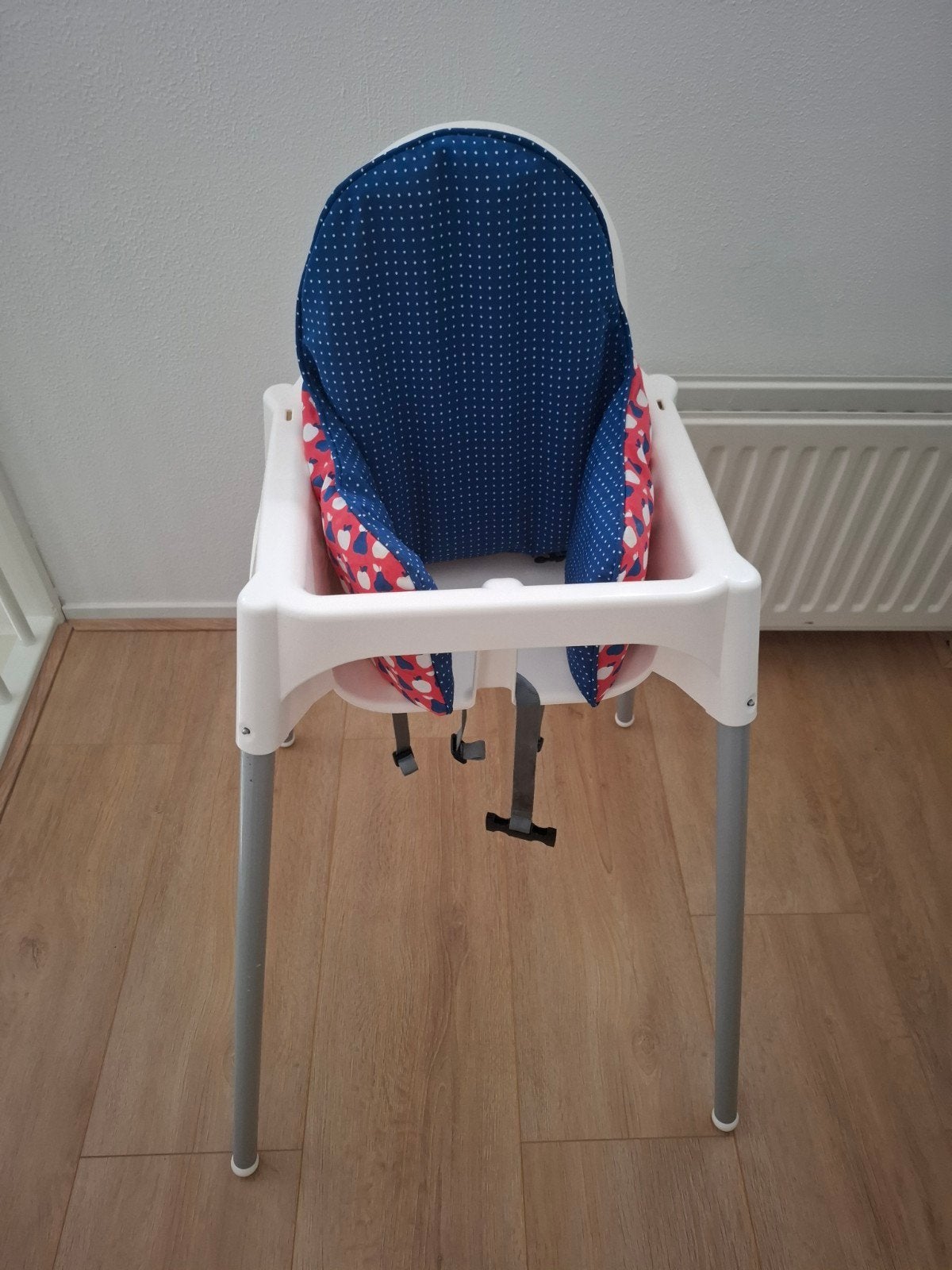 IKEA Antilop kinderstoel met eetblad en kussen, Ophalen, Gebruikt, Overige typen, Afneembaar eetblad