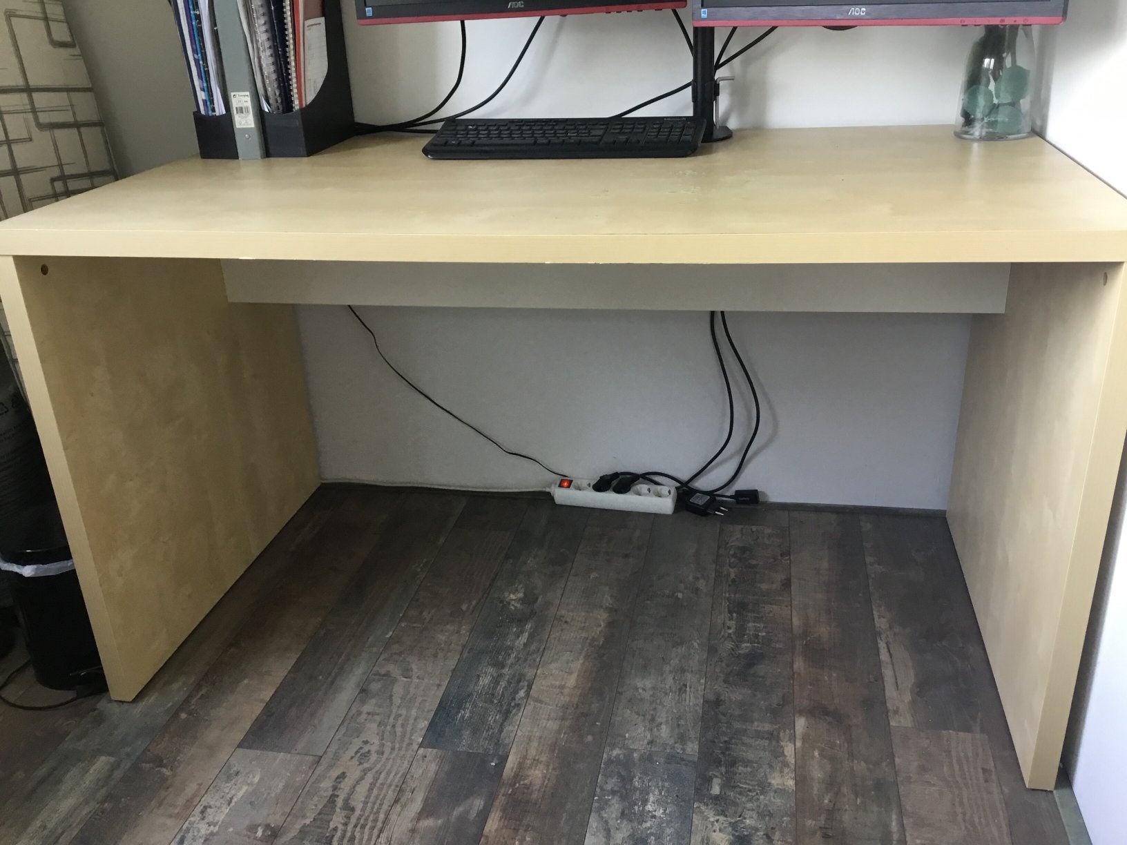 Gratis bureau scholier of student, Huis en Inrichting, Ophalen, Demontabel, Gebruikt, Scandinavisch