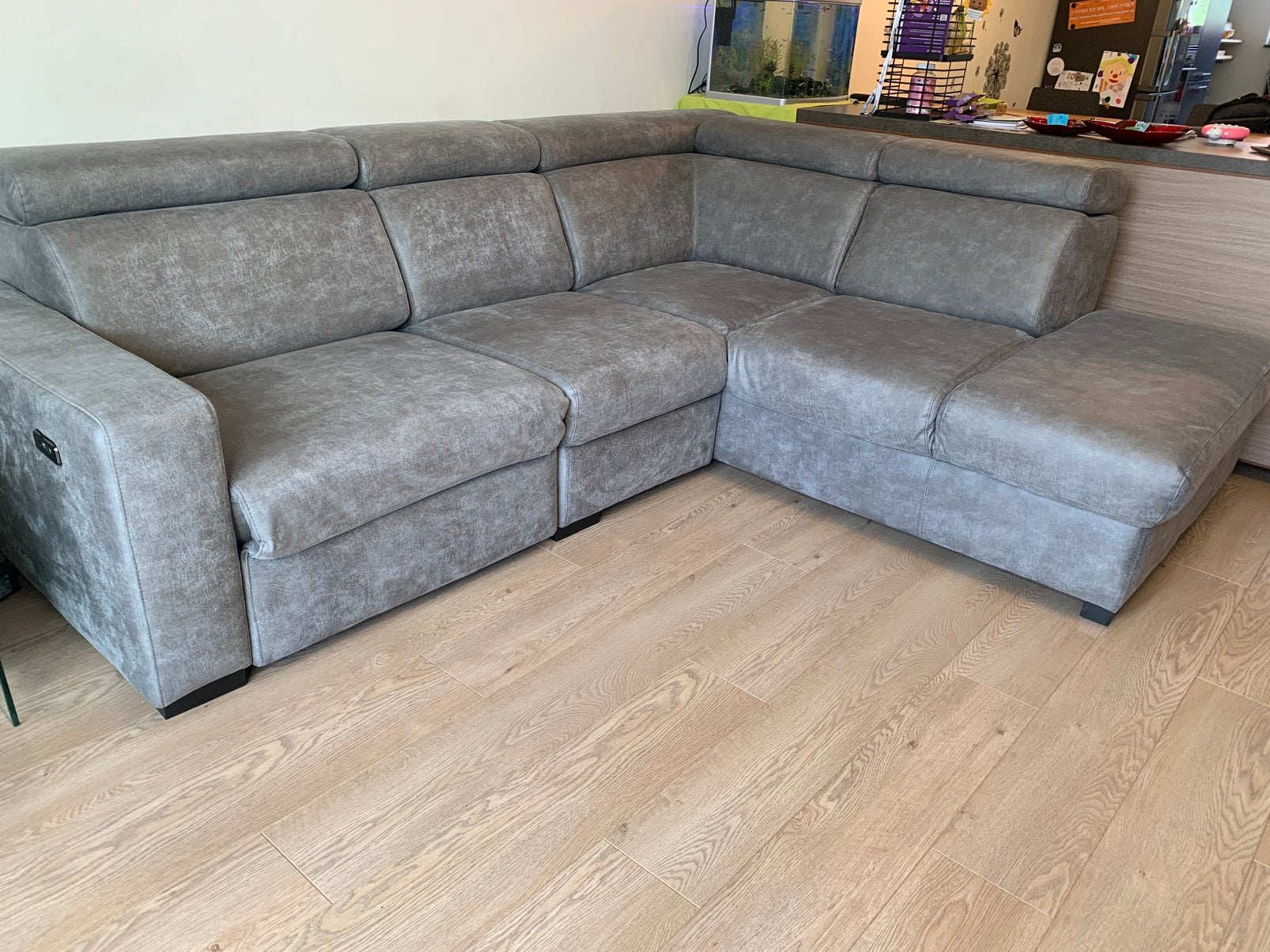 Kunstleder hoekbank met elektrische relax & USB output port, Ophalen, Zo goed als nieuw