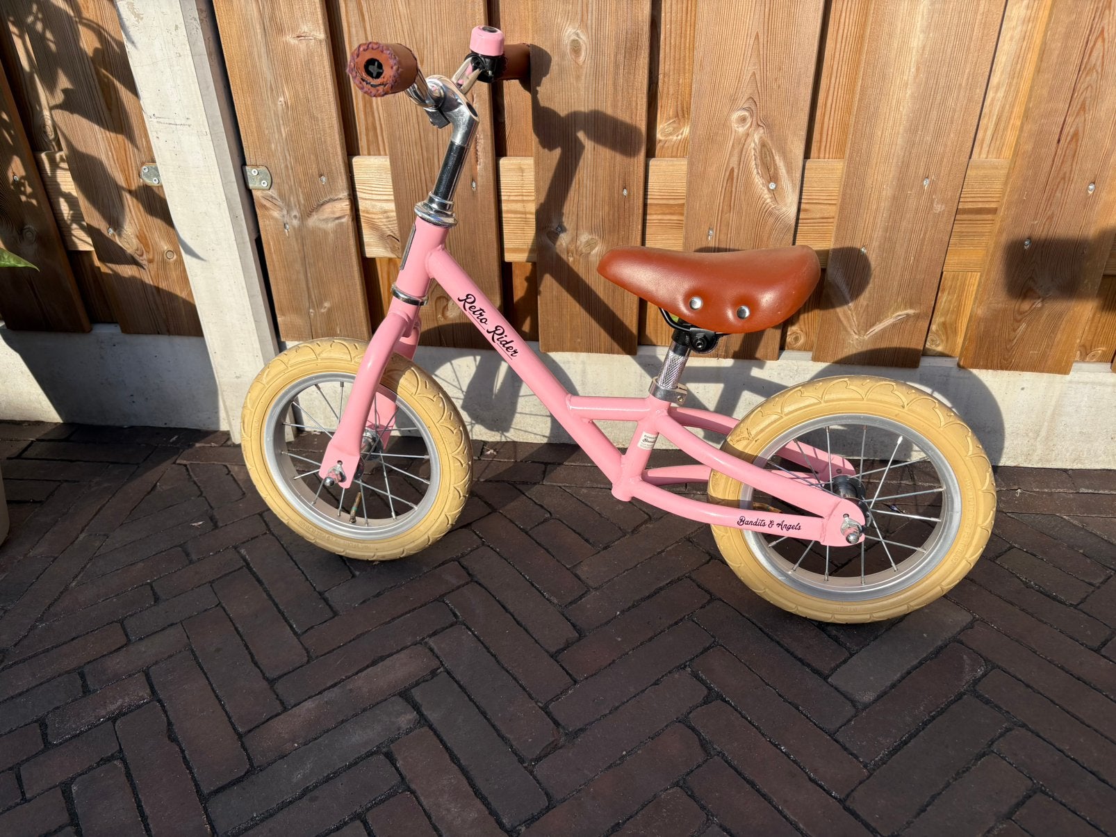 Bandits and angels loopfiets, Ophalen, Zo goed als nieuw, Minder dan 16 inch
