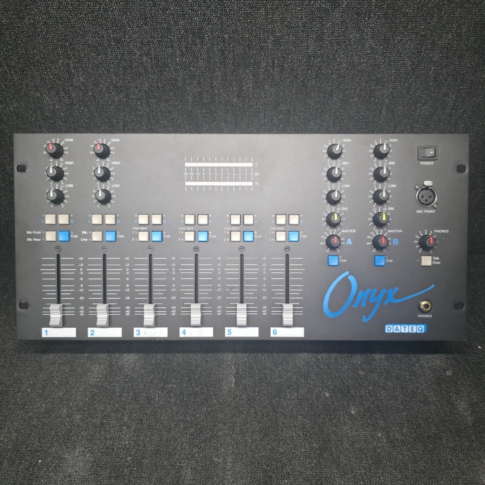 DATEQ ONYX mixer / mengpaneel zeer nette staat, Ophalen of Verzenden, Zo goed als nieuw, 120 watt of meer, Overige merken