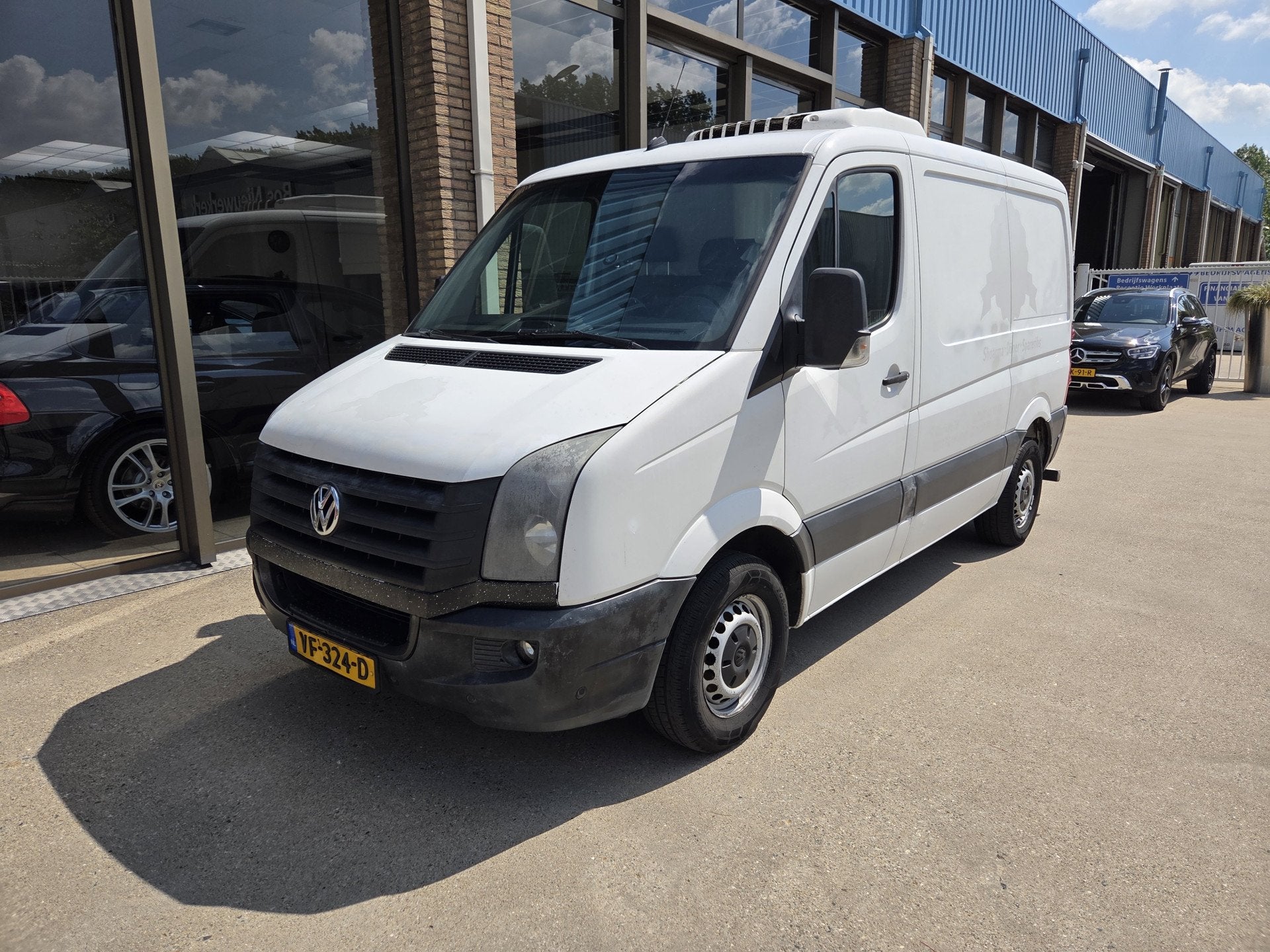 Volkswagen Crafter 35 2.0 TDI 136Pk Koelwagen Airco Cruiseco, Euro 5, Gebruikt, Zwart, 4 cilinders