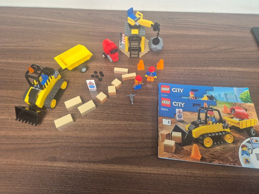 lego City Construction Bulldozer - 60252, Kinderen en Baby's, City, Lego, Ophalen of Verzenden, Zo goed als nieuw