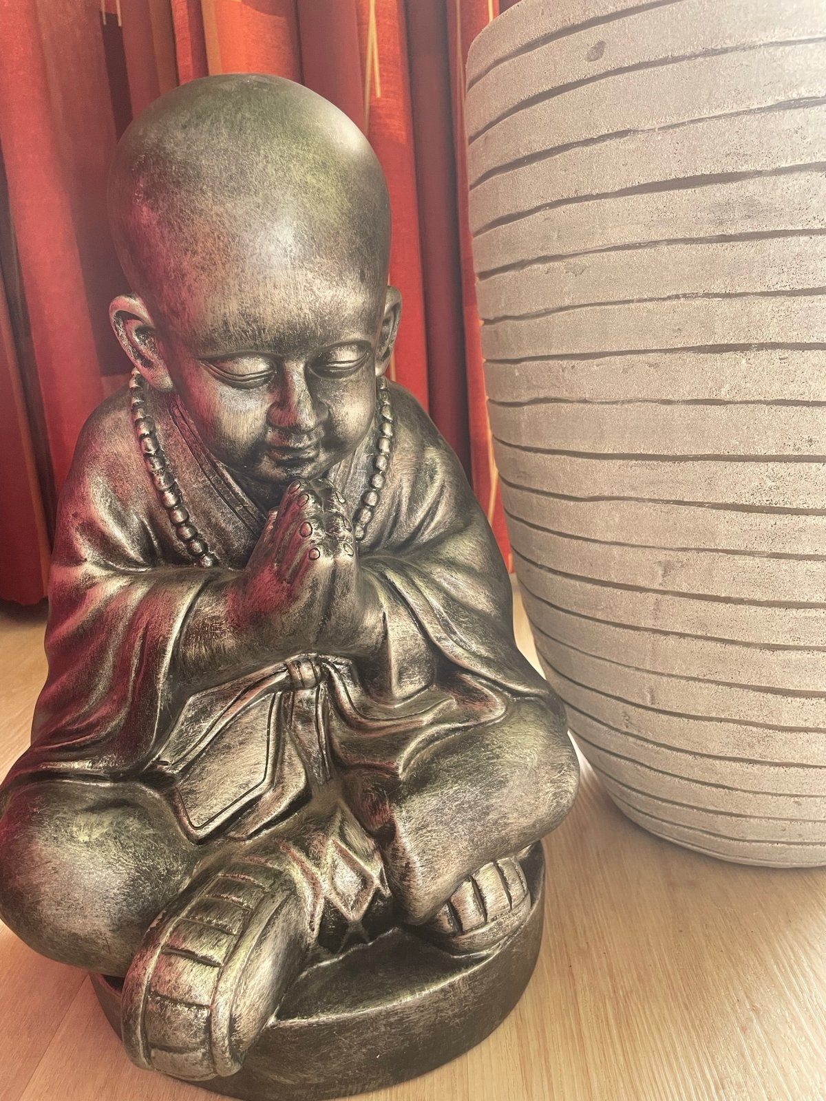 Boeddha beeldje - Monnik in meditatie, Huis en Inrichting, Woonaccessoires | Boeddhabeelden, Ophalen of Verzenden, Zo goed als nieuw