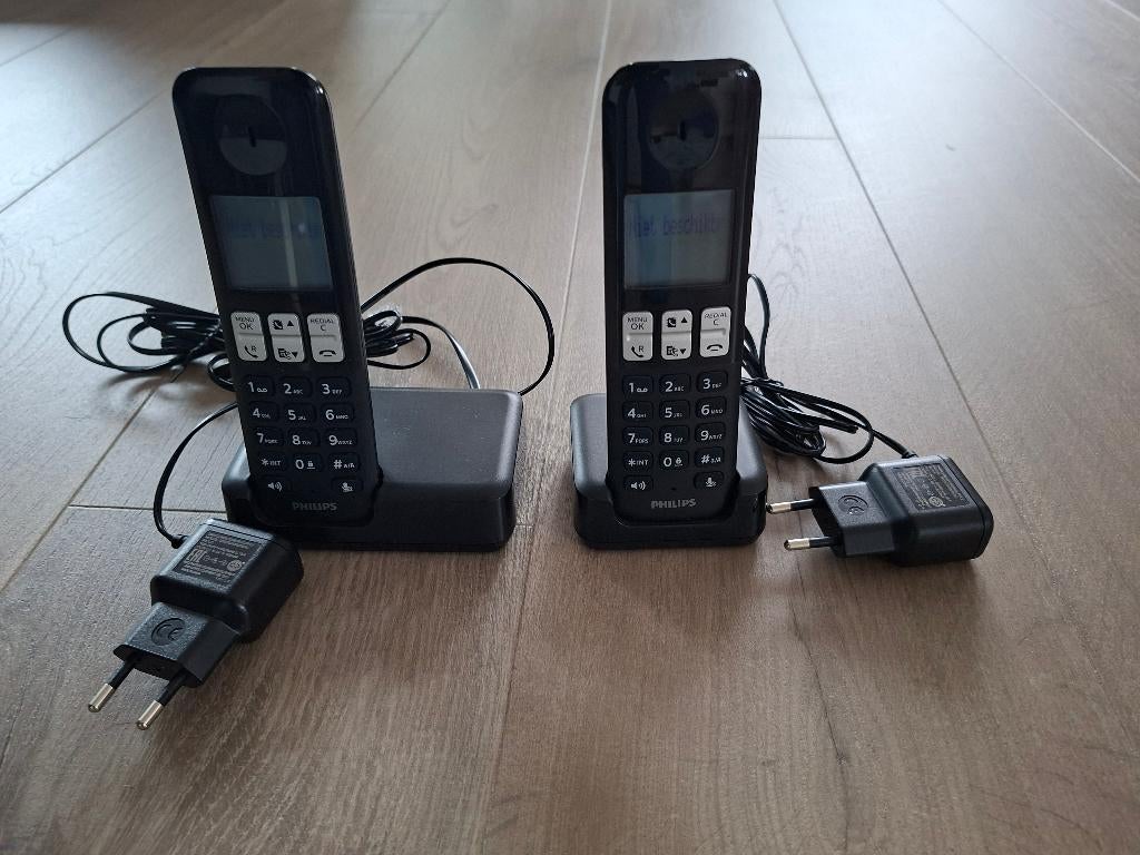 Philips Huistelefoon 2 Handsets type D2303, Ophalen of Verzenden, Zo goed als nieuw, 2 handsets