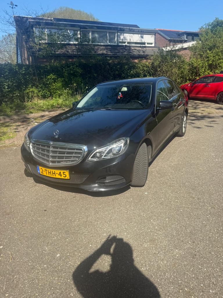 Mercedes-Benz E-Klasse E200 CDI BE Aut7 2014 Zwart, Auto's, Mercedes-Benz, Automaat, 4 cilinders, Zwart, Diesel