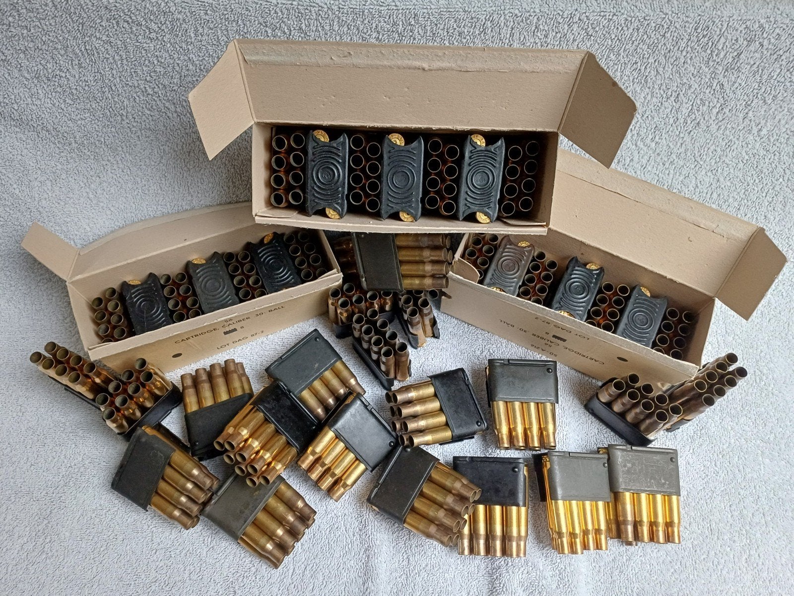 m1 garand hulzen met "pling" clip - Kaliber 30.06, Verzamelen, Militaria | Algemeen, Ophalen of Verzenden