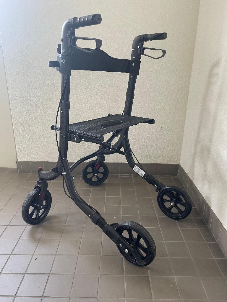 Rollator lichtgewicht inklapbaar MultiMotion, Ophalen, Opvouwbaar, Zo goed als nieuw