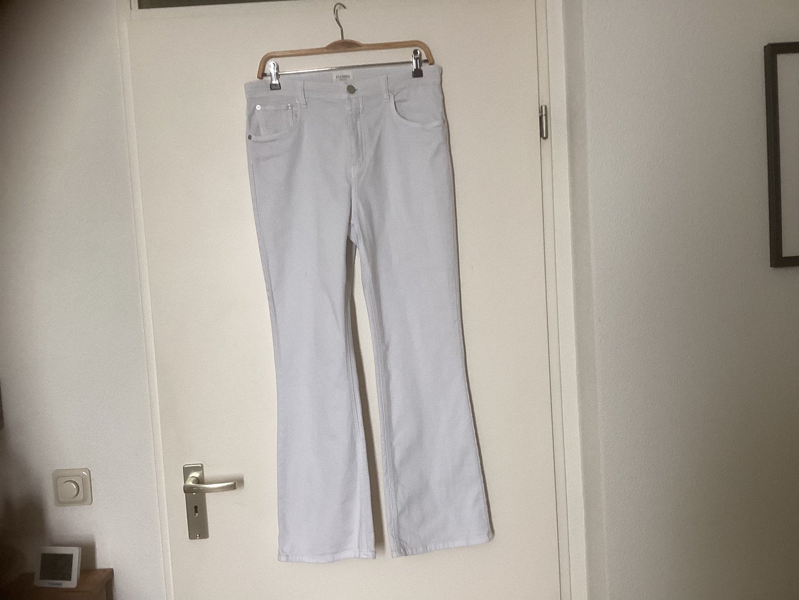 Witte broek merk Closed maat 30, Maat 38/40 (M), Wit, Ophalen of Verzenden, Zo goed als nieuw