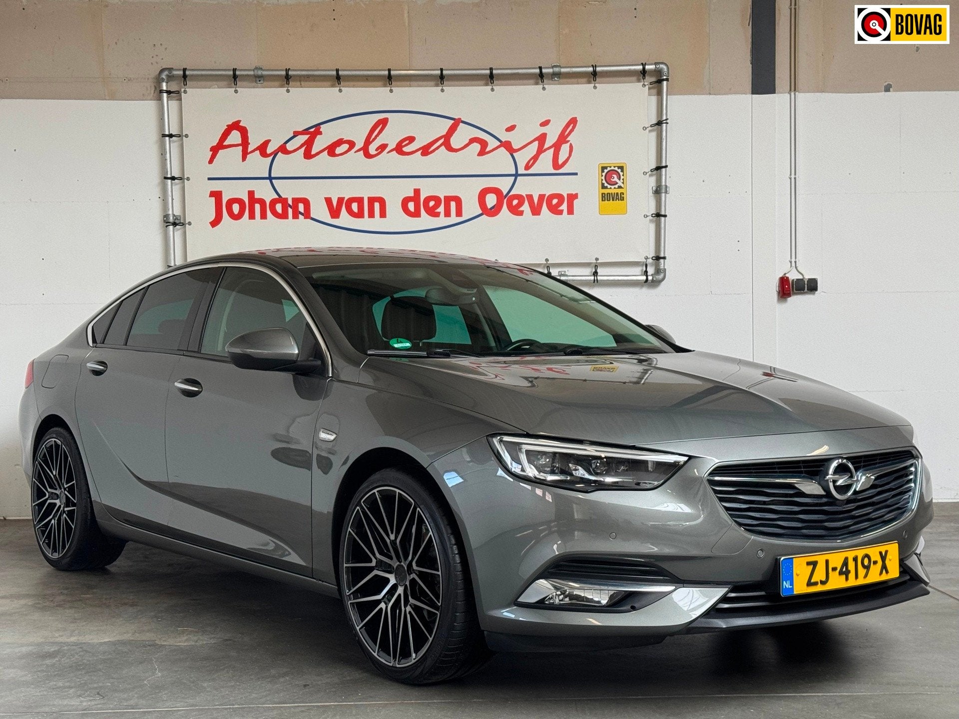 Opel Insignia Grand Sport 1.5 Turbo Innovation|Vol opties|AC, Auto's, Voorwielaandrijving, Gebruikt, 4 cilinders, Bedrijf