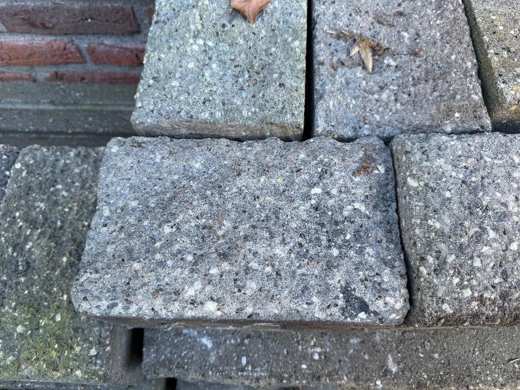 Tuintegels en stenen (iets minder geworden), Tuin en Terras, Ophalen, Gebruikt, Beton, Terrastegels
