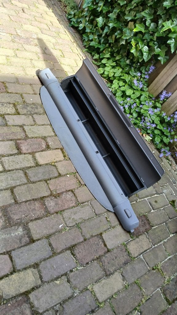 Bagagerolhoes/hoedenplank, Ophalen, Gebruikt, Volvo